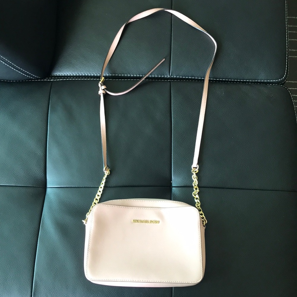 Michael Kors Jet Set Travel Crossbody Bag